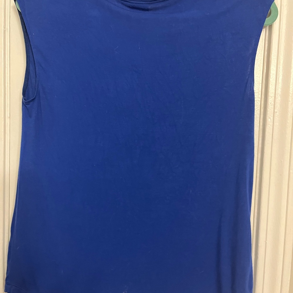 COPY - Cabi small blue notch T